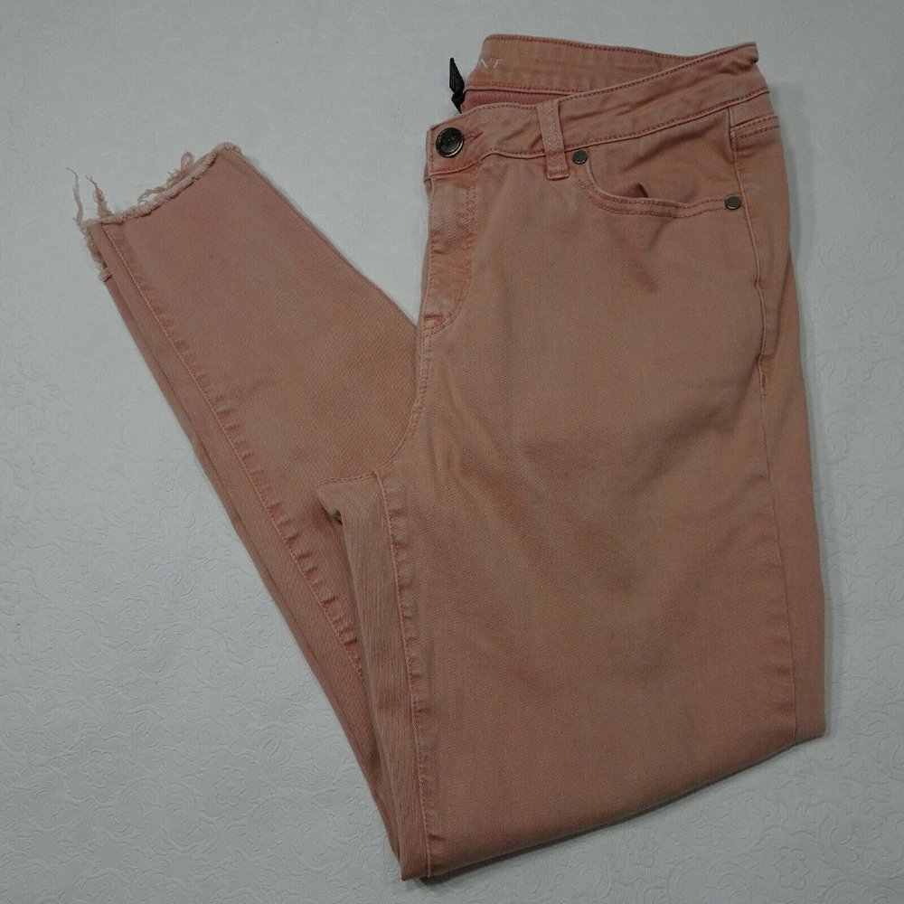Lane Bryant Size 14 Mid Rise Super Stretch Ankle Jeans Raw Distressed Hem